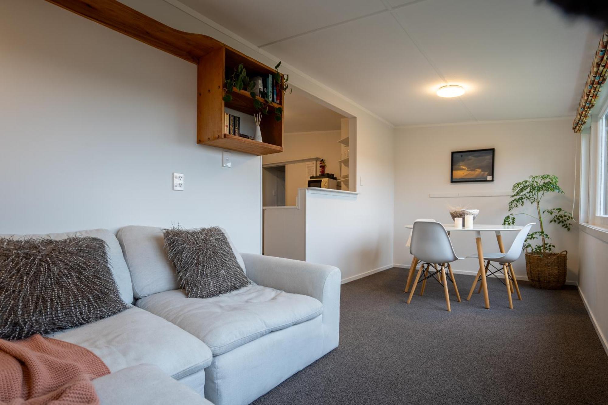 Muriwai Lodge Exterior photo