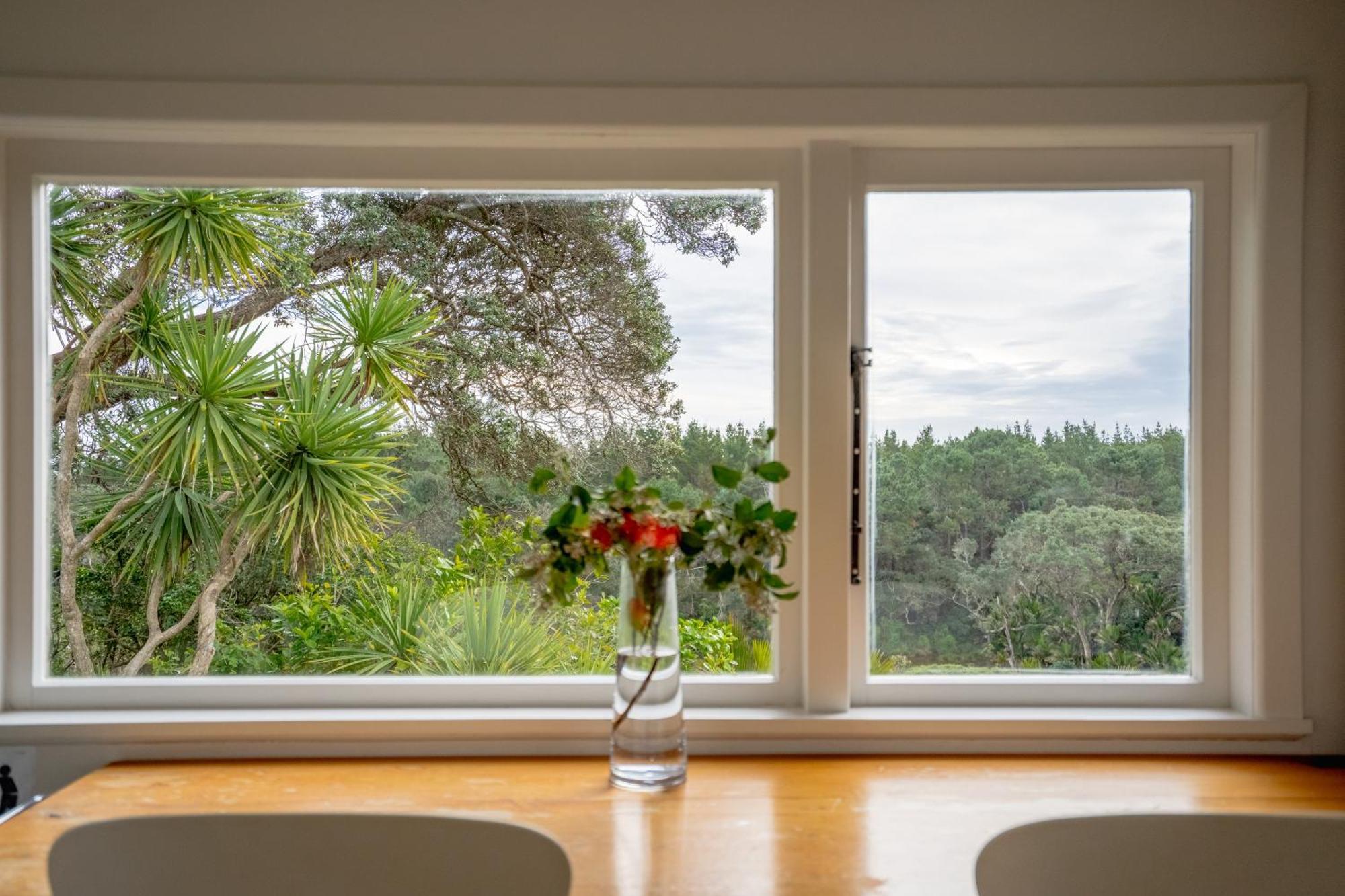 Muriwai Lodge Exterior photo